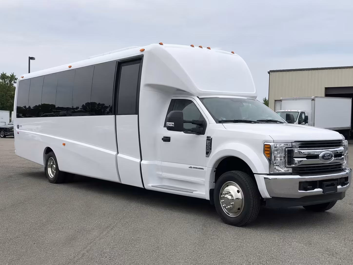15 passenger minibus