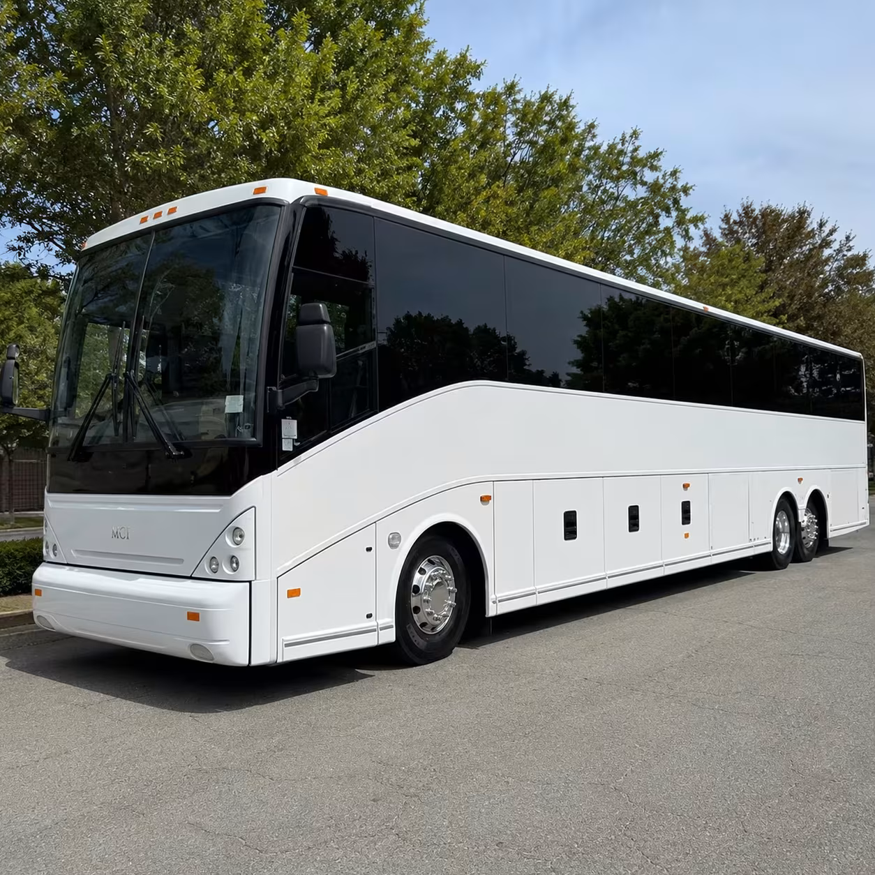 sunrise shuttle buses for federal agency personnel